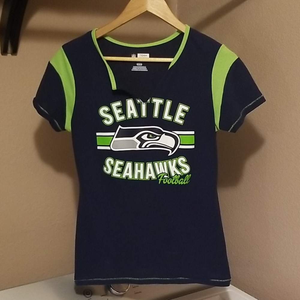Women's Seahawks team shirt